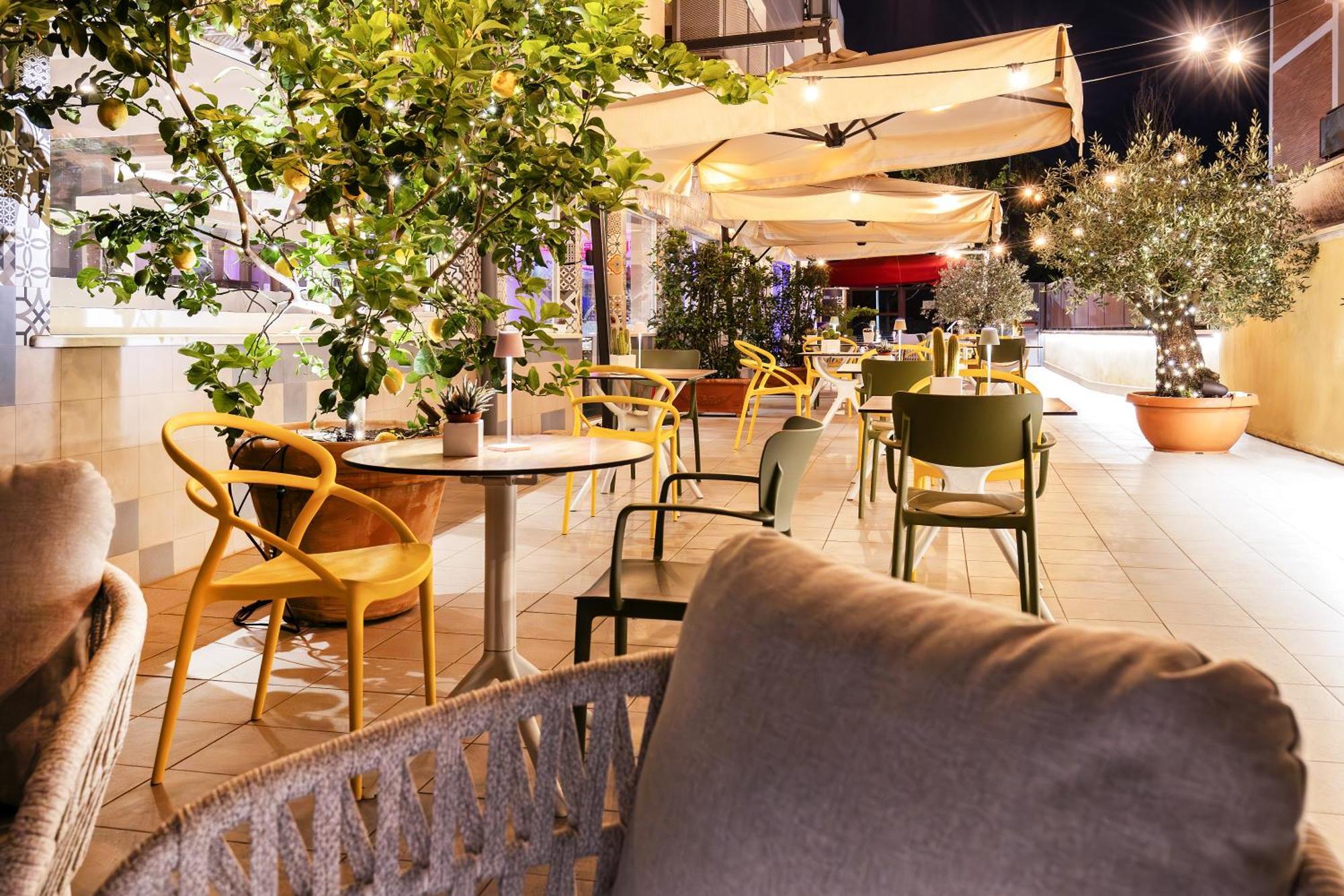 Adesso Hotel — Foto 2